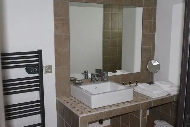 Comfort Tek Büyük veya İki Ayrı Yataklı Oda