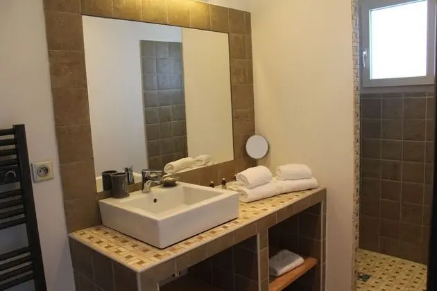Comfort Tek Büyük veya İki Ayrı Yataklı Oda