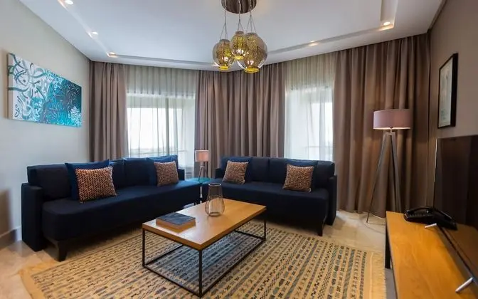 ADAM One Bedroom Suite Lake View