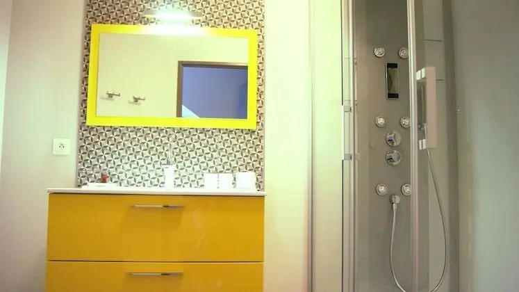 Design Süit, 1 Büyük (Queen) Boy Yatak