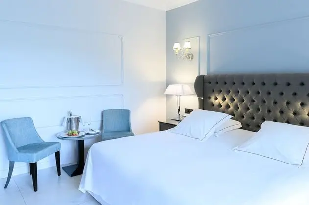 Deluxe Tek Büyük veya İki Ayrı Yataklı Oda, Teras