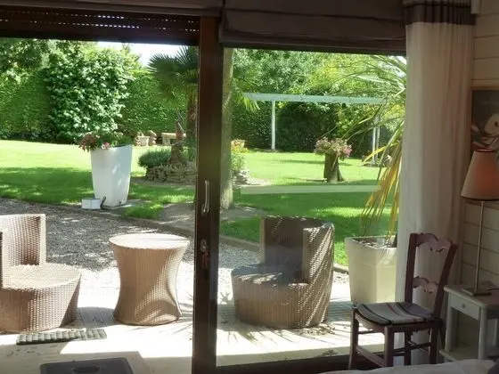 Comfort Tek Büyük Yataklı Oda, Banyolu/Duşlu (Chambre JARDIN)