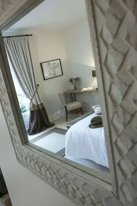 Tek Büyük Yataklı Oda (Clair-Obscur)