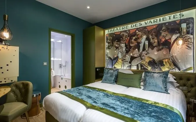 Deluxe Tek Büyük Yataklı Oda