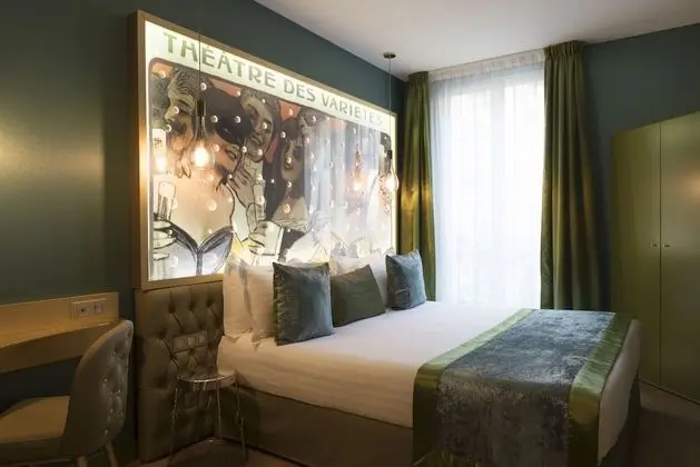 Deluxe Tek Büyük Yataklı Oda