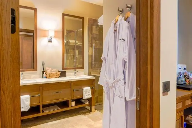 Signature Room, Doğa Manzaralı
