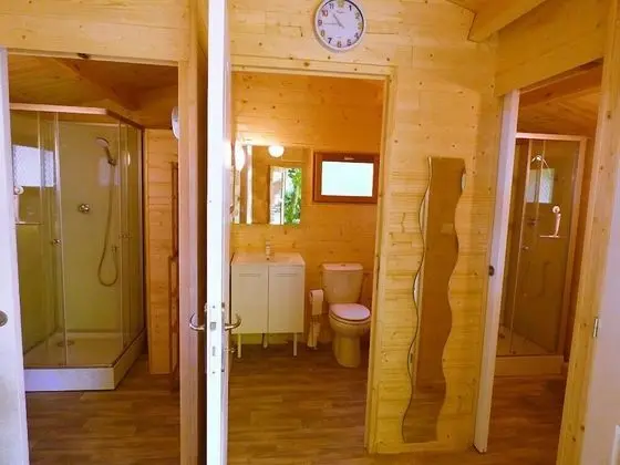 Dağ Evi, Ortak Banyo