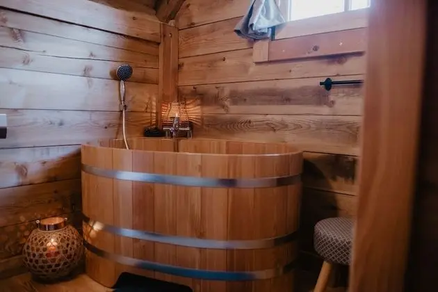 Ev, Özel Banyo, Dağ Manzaralı (Cabane familliale)