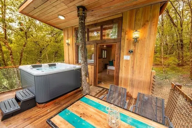 Family Kulübe, Sıcak Su Havuzu, Tepe Manzaralı