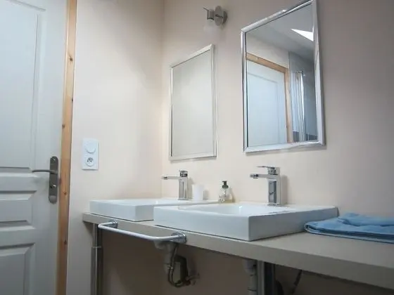 Comfort Tek Büyük veya İki Ayrı Yataklı Oda (Ré)