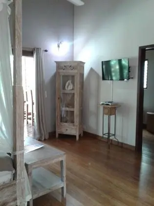 Deluxe Tek Büyük Yataklı Oda, Deniz Manzaralı
