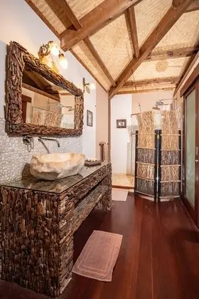 Luxury Tek Büyük Yataklı Oda