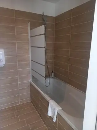 Üç Kişilik Oda