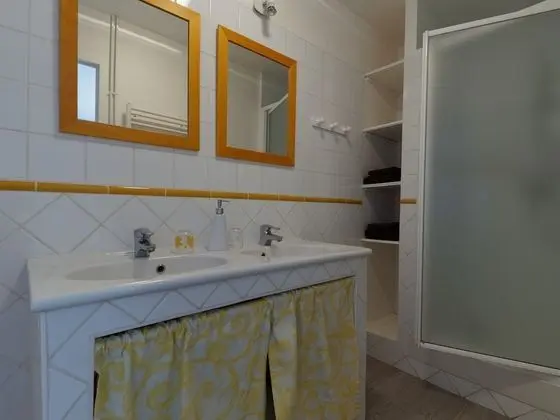 Family Dört Kişilik Oda, Özel Banyo, Bahçe Manzaralı
