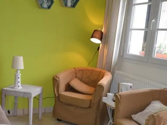 Tek Büyük Yataklı Oda, Özel Banyo, Bahçe Manzaralı