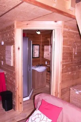 Cabane dans Les arbres le colibri
