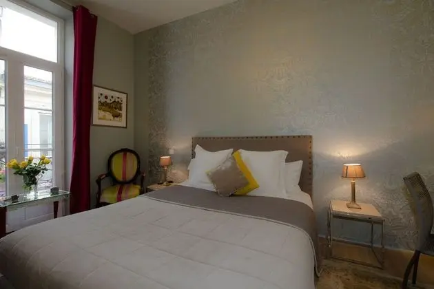 Deluxe Tek Büyük Yataklı Oda (1st Floor)