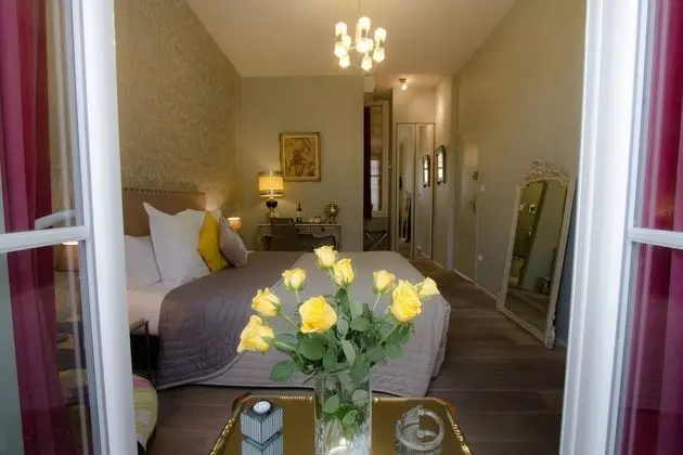 Deluxe Tek Büyük Yataklı Oda (1st Floor)