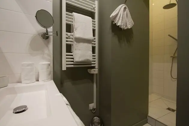 Deluxe Tek Büyük Yataklı Oda (1st Floor)