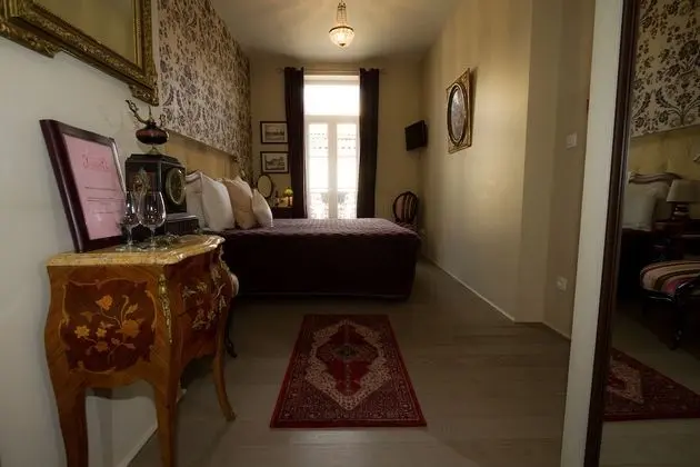 Superior Tek Büyük Yataklı Oda (2nd Floor)