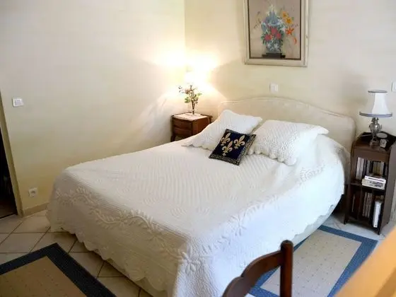 Comfort Tek Büyük veya İki Ayrı Yataklı Oda