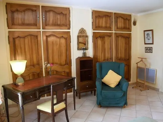 Deluxe Tek Büyük veya İki Ayrı Yataklı Oda, Balkon, Bahçe Manzaralı