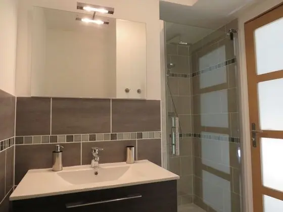 Üç Kişilik Oda, Özel Banyo (l'Ecolier)