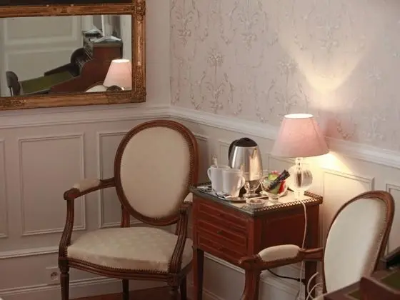 Tek Büyük Yataklı Oda, Banyolu/Duşlu (La Chambre de Ernest)