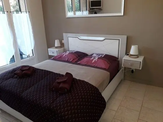 Tek Büyük Yataklı Oda