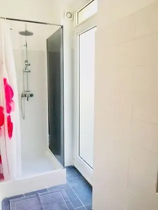 Tek Büyük Yataklı Oda (3)