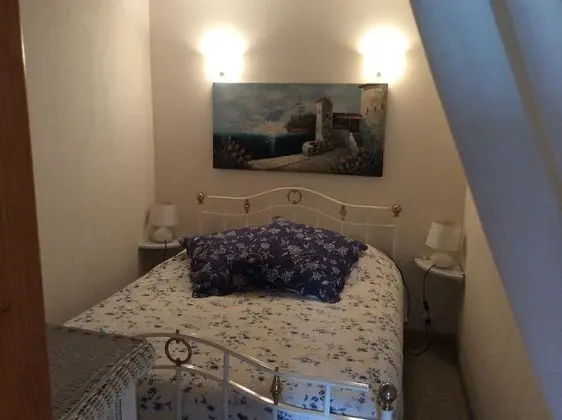 Üç Kişilik Oda