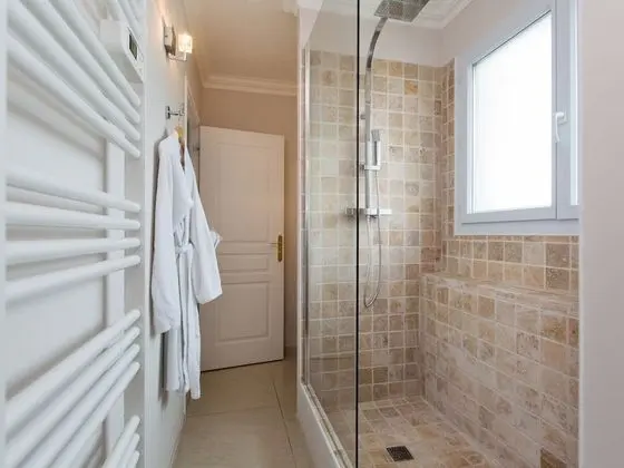 Superior Tek Büyük Yataklı Oda, Özel Banyo, Deniz Manzaralı