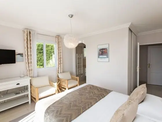 Tek Büyük Yataklı Oda, Özel Banyo, Deniz Manzaralı (Luxe)