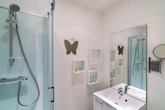 Tek Büyük Yataklı Oda, 1 Büyük (Queen) Boy Yatak (Papillon)