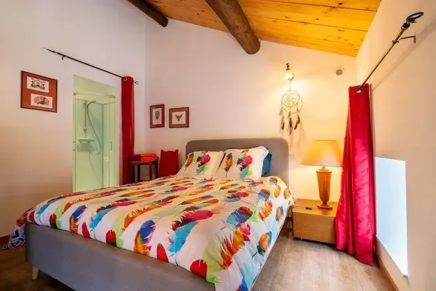 Üç Kişilik Oda (Hibou)