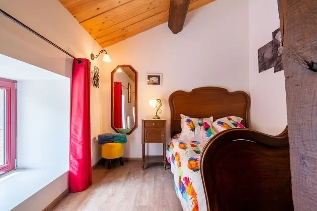 Üç Kişilik Oda (Hibou)