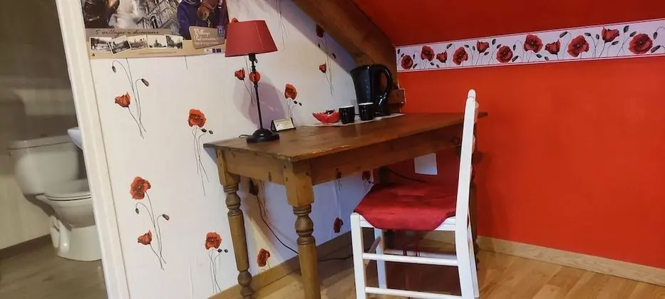 Romantic Tek Büyük Yataklı Oda (Coquelicot)