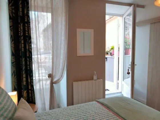Classic Tek Büyük Yataklı Oda, 1 Büyük (Queen) Boy Yatak, Özel Banyo