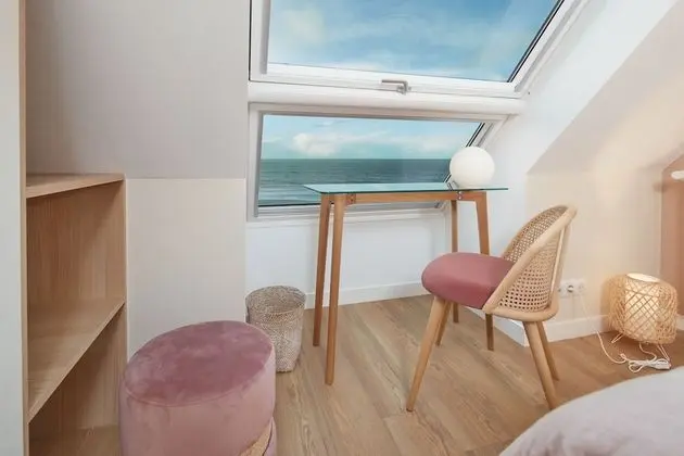 Chambre Economique côté mer