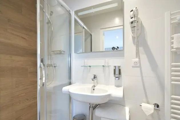 Chambre Economique côté mer