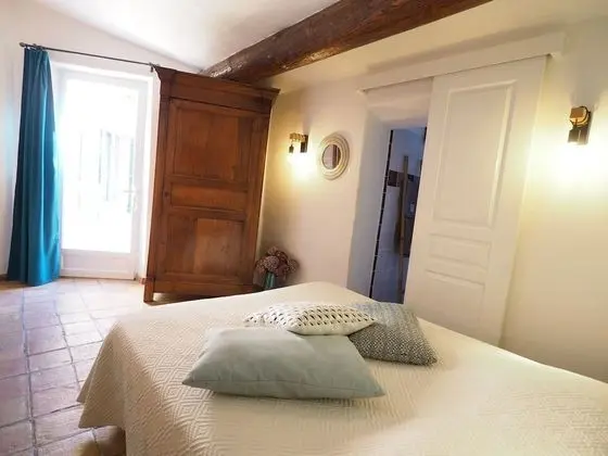 Standard Tek Büyük Yataklı Oda, Özel Banyo ( Aubergine)