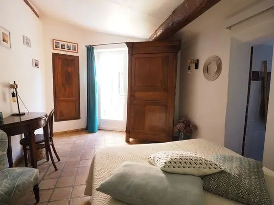 Standard Tek Büyük Yataklı Oda, Özel Banyo ( Aubergine)