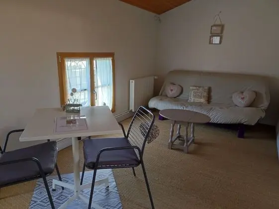 Tek Büyük Yataklı Oda (Parthenay)
