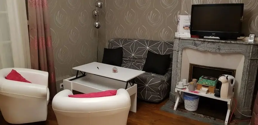Comfort Tek Büyük Yataklı Oda, Özel Banyo, Bahçe Manzaralı