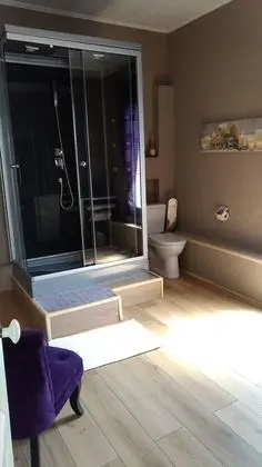 Comfort Tek Büyük Yataklı Oda, Özel Banyo, Bahçe Manzaralı