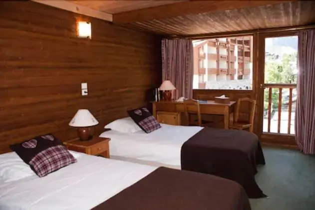 Classic Tek Büyük veya İki Ayrı Yataklı Oda