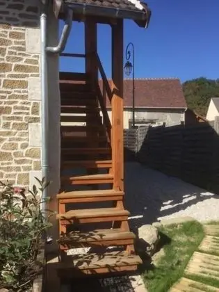 Tek Büyük Yataklı Oda (La Pygargue)