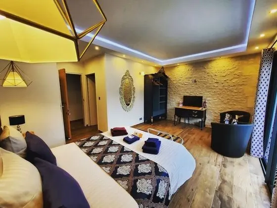 Deluxe Tek Büyük Yataklı Oda