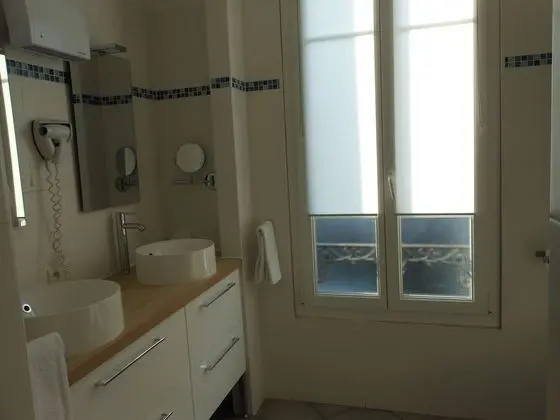 Superior Tek Büyük Yataklı Oda, Balkon (28m²)