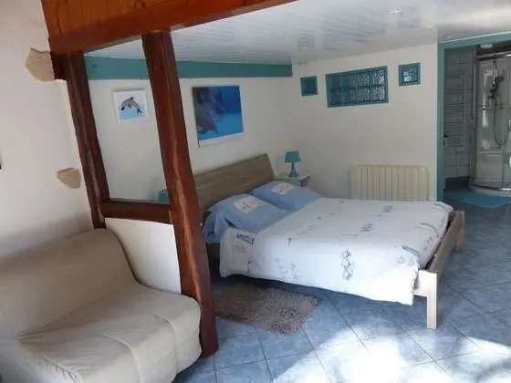 Üç Kişilik Oda (Dauphins)